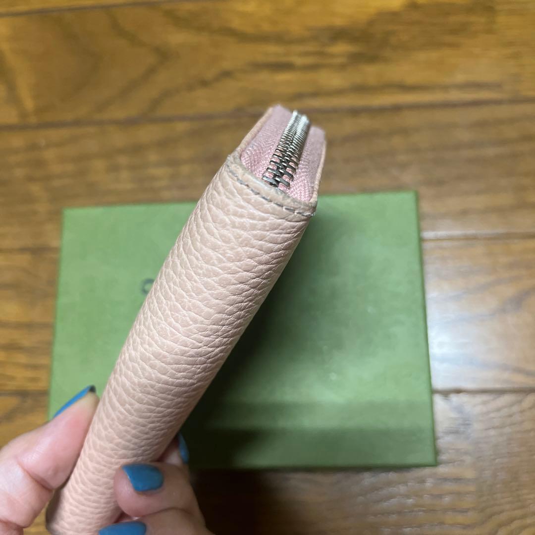 GUCCI ピンクレザーケース