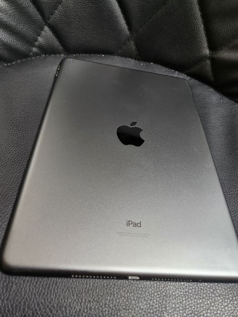Apple iPad (第9世代) 64GB スペースグレー