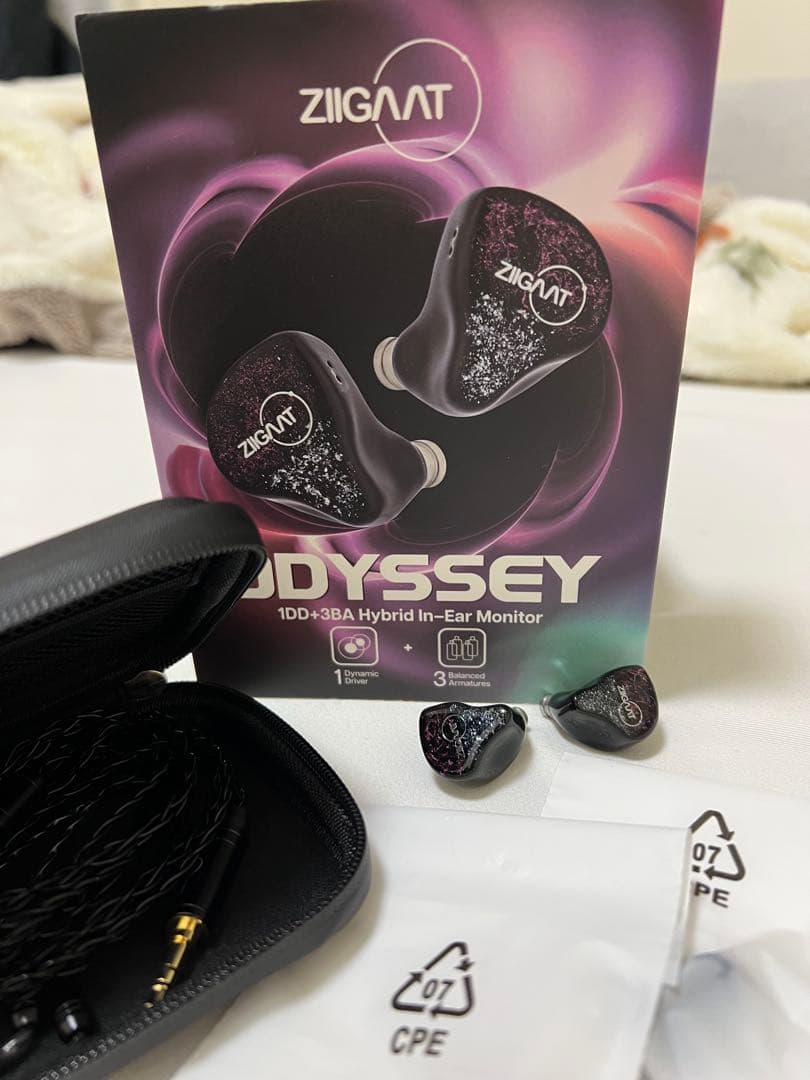 イヤホン ZIIGAAT ODYSSEY 1DD+3BA