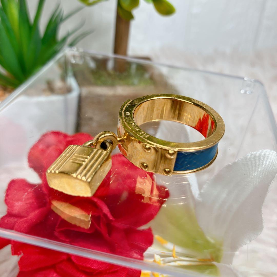 超美品 HERMES スカーフリング ケリー ゴールド ブルー カデナ 金