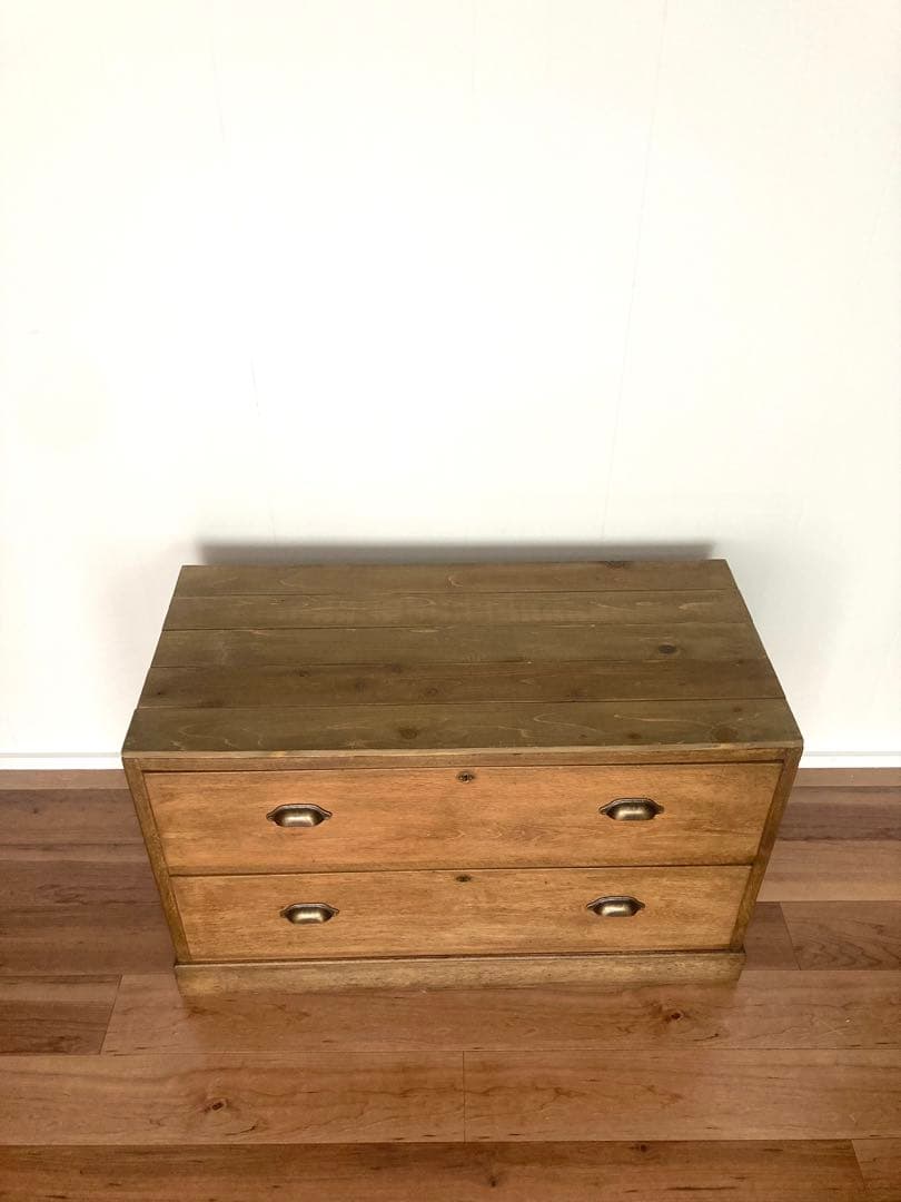 【ベティ】上質な無垢材の収納棚　テレビ台　ローボード　取っ手交換　天板補強