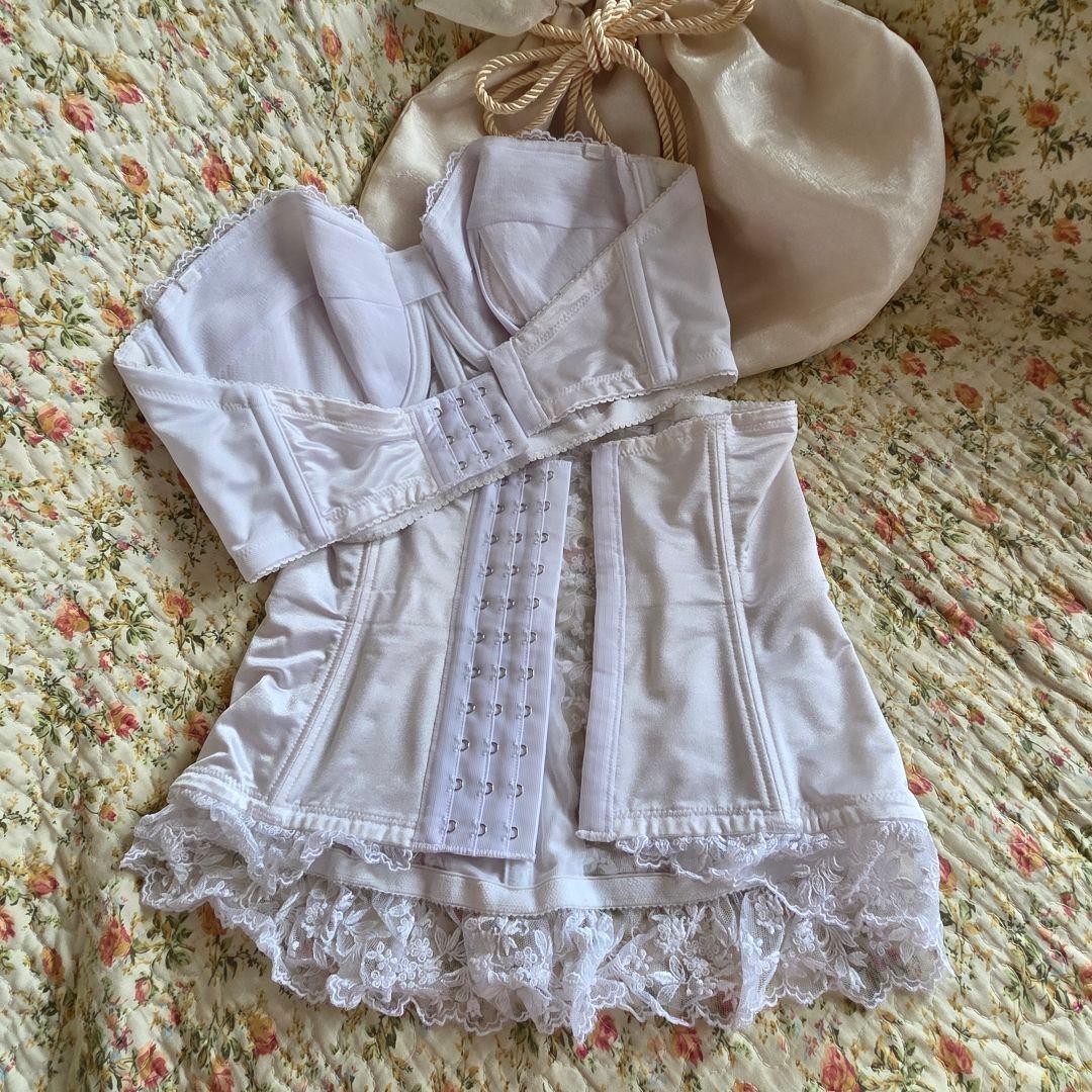 セモアブライダルインナーE70コルセット64