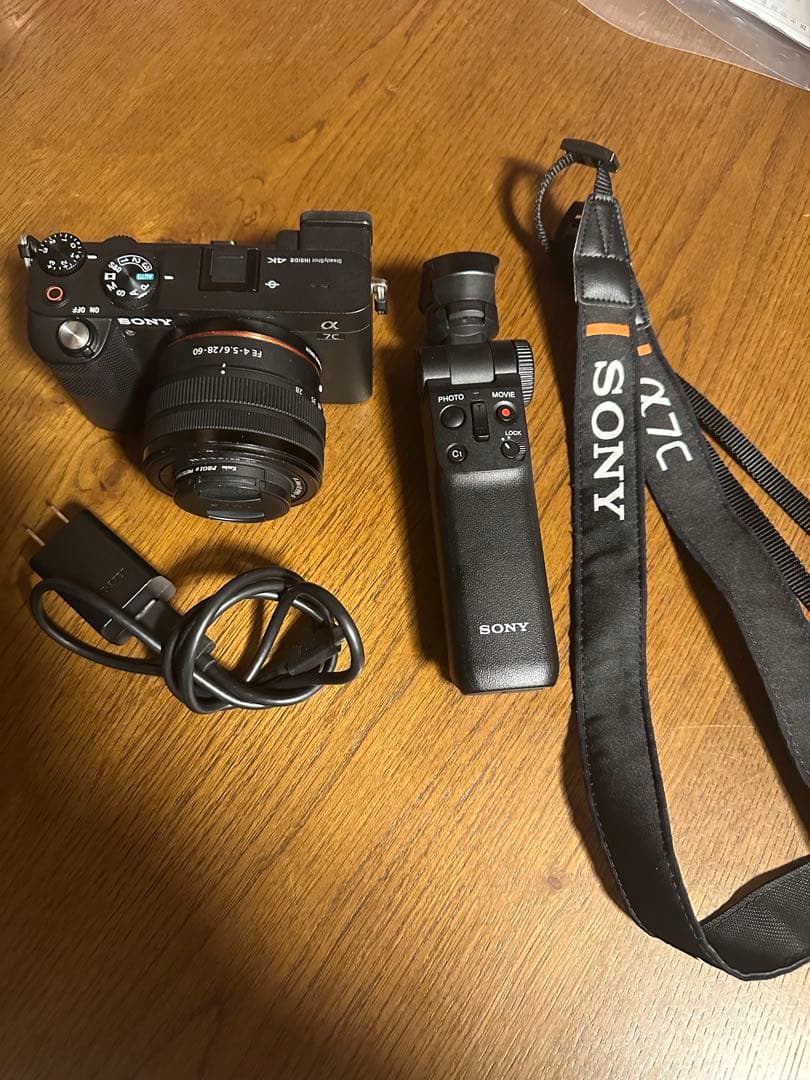 【美品】【SONY】a7cズームレンズキット28-60mm