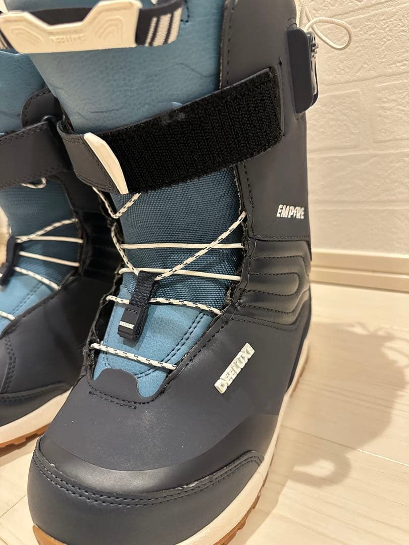 キティー★DEELUXE EMPIRE 女性用スノーボードブーツ