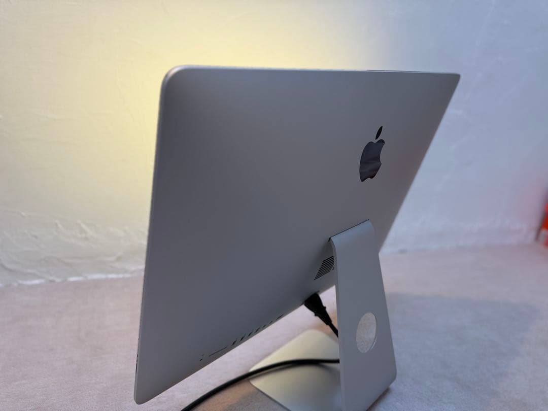 Macデスクトップ iMac 4K, 21.5-inch, Late 2015 2TB 16GB