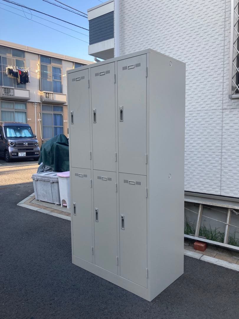 6人用　ロッカー　物置　収納　中古