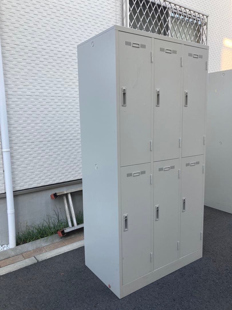 6人用　ロッカー　物置　収納　中古
