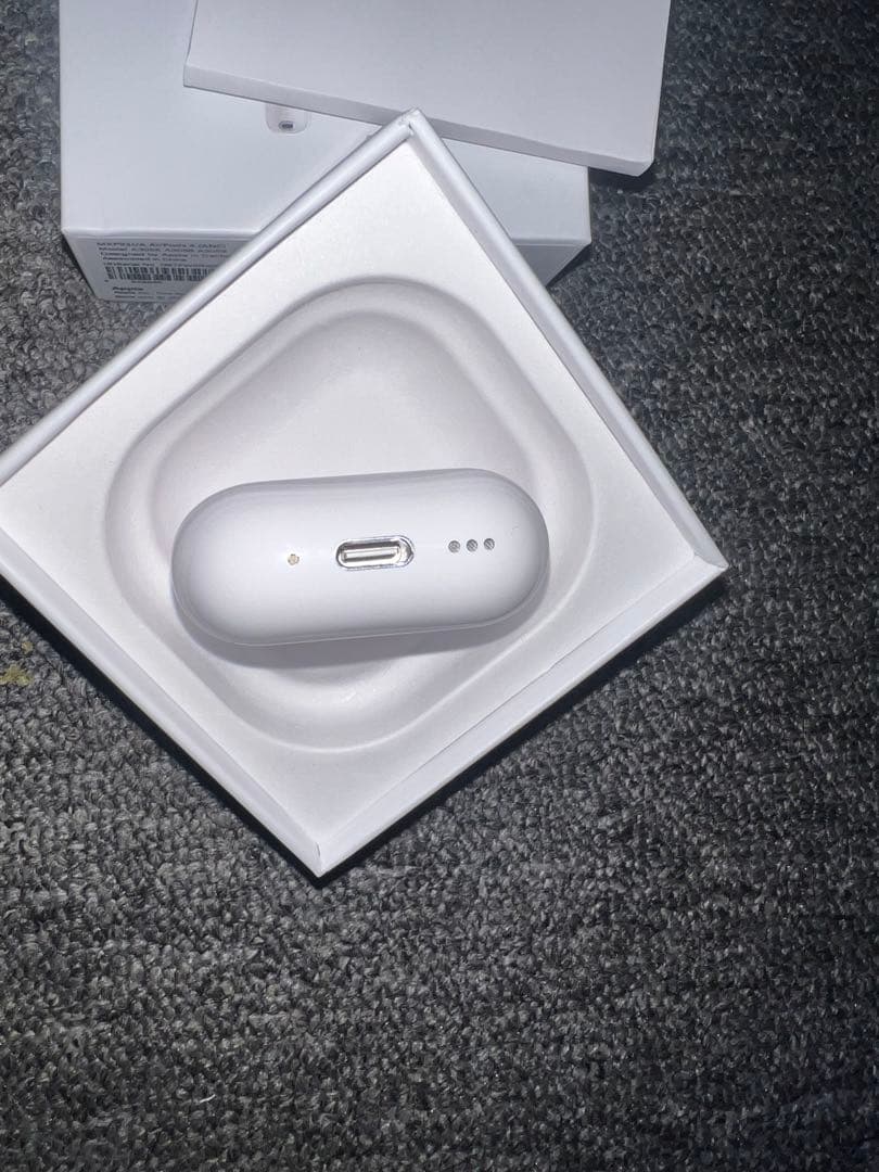 Air pods 4 ANC（ノイズキャンセリング)