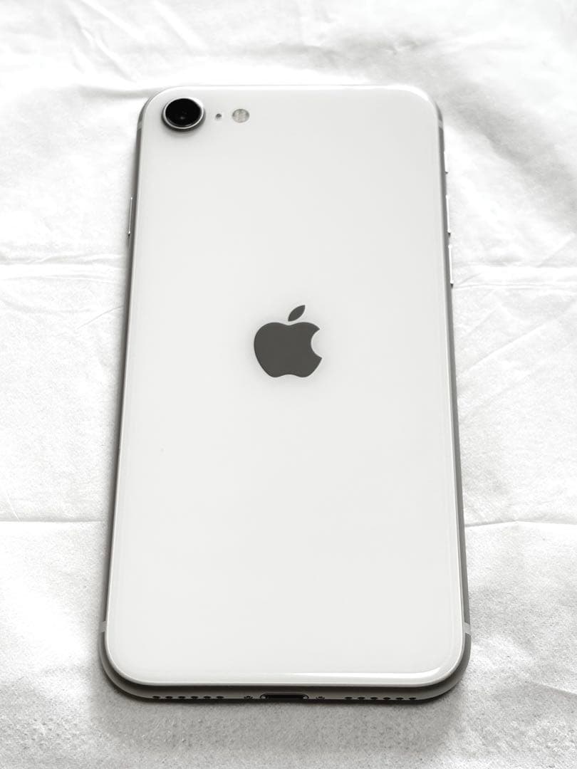 【超美品】Apple iPhone SE (第3世代) スターライト 64GB