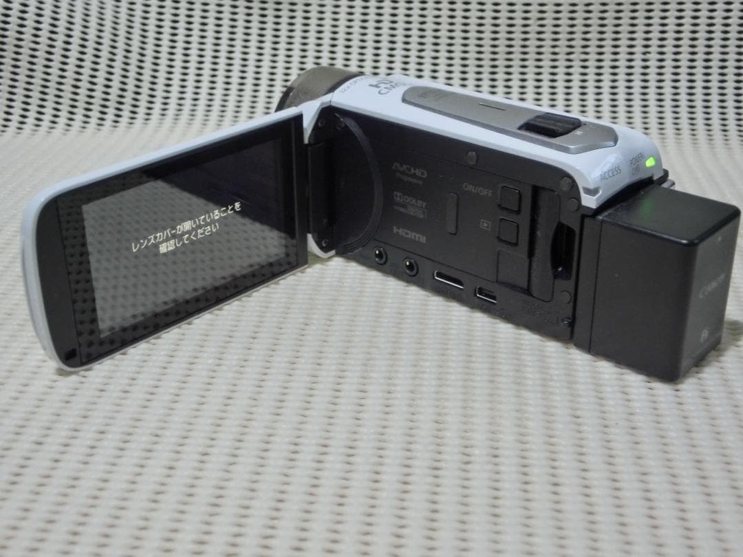 m*i様 ビデオカメラ　キャノン　iVIS HF R52　バッグ他付属品付き