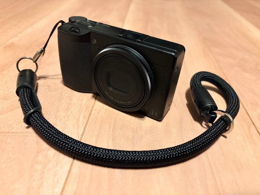 RICOH GR III 2.8mm APS-C 本体+バッテリー2個