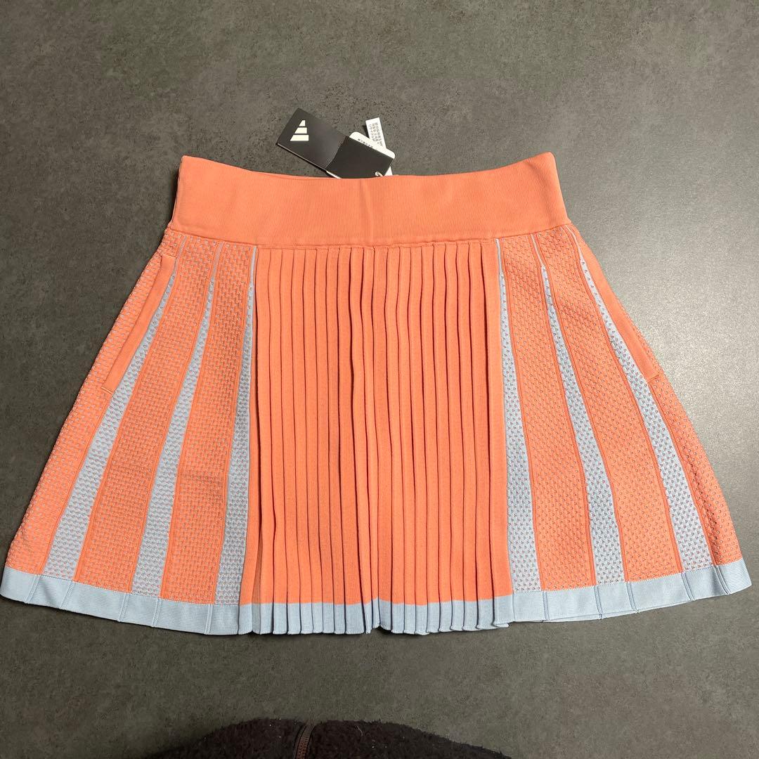 新品タグ付　L アディダスゴルフ　ニット&スカート　2点セット　ゴルフウェア