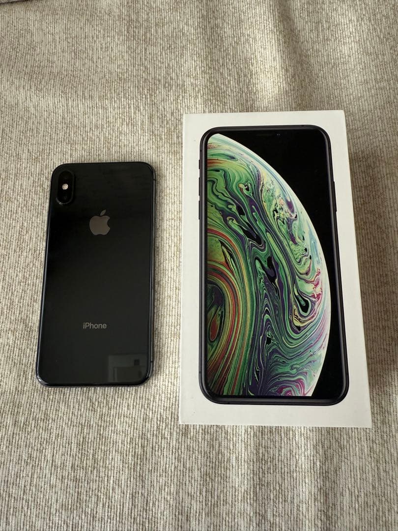 iPhoneXS 64GB スペースグレイ SIMロック解除バッテリー83%