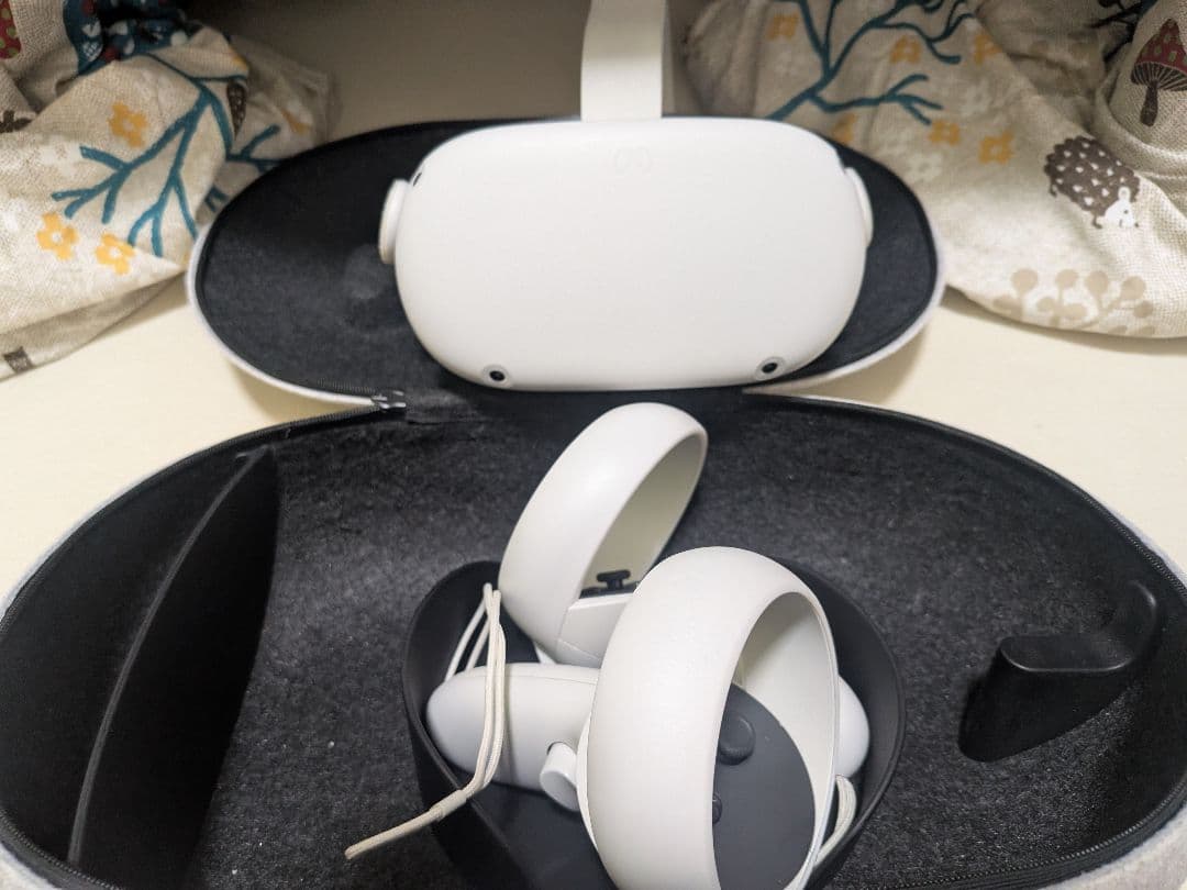  Quest 2 VRヘッドセット128GB本体+コントローラー2個
