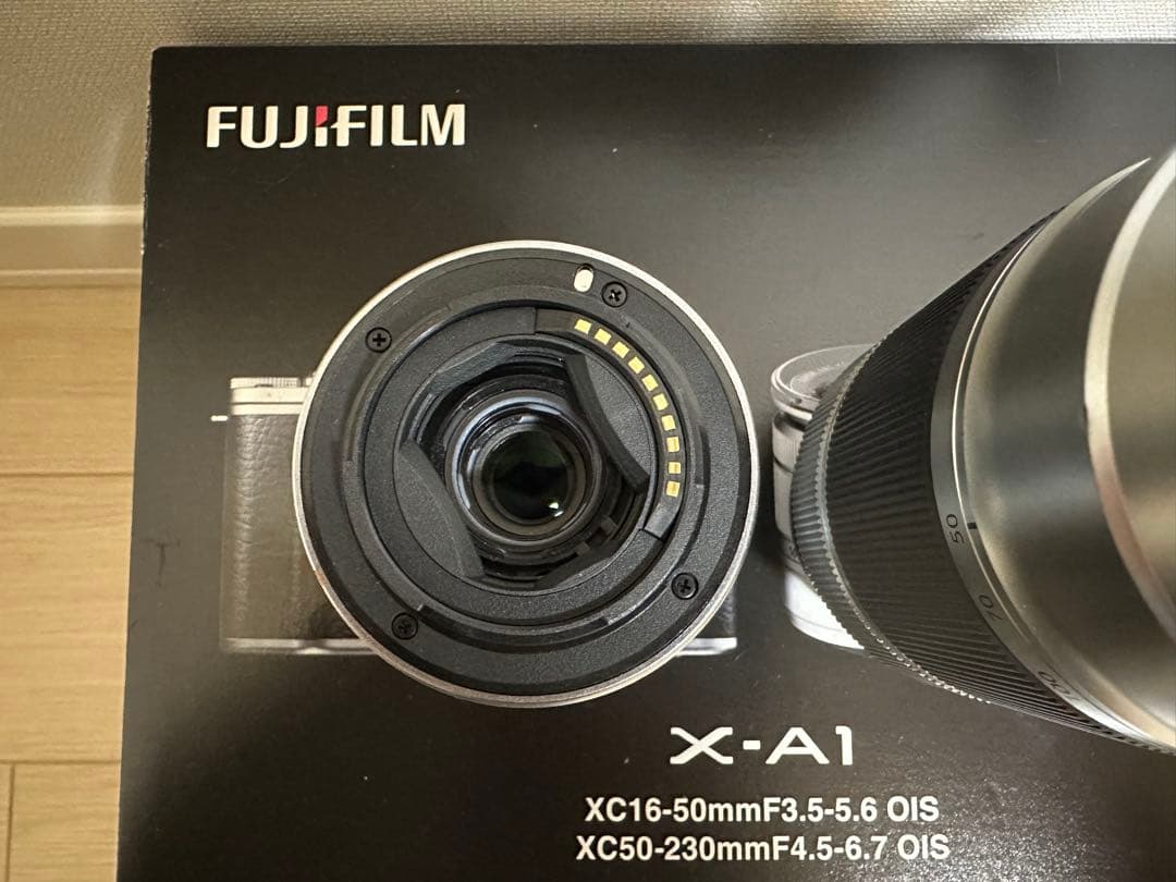 【美品】FUJIFILM X-A1 ダブルズームレンズキット ブラウン