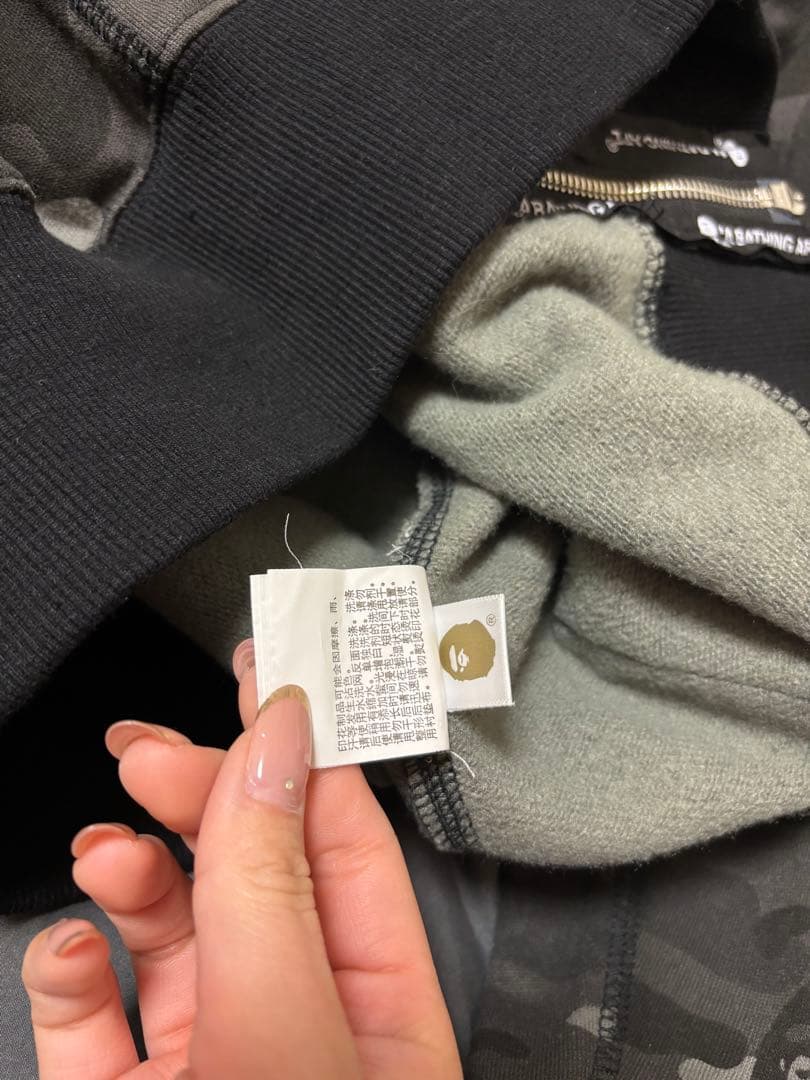 A bathing apeジップパーカー