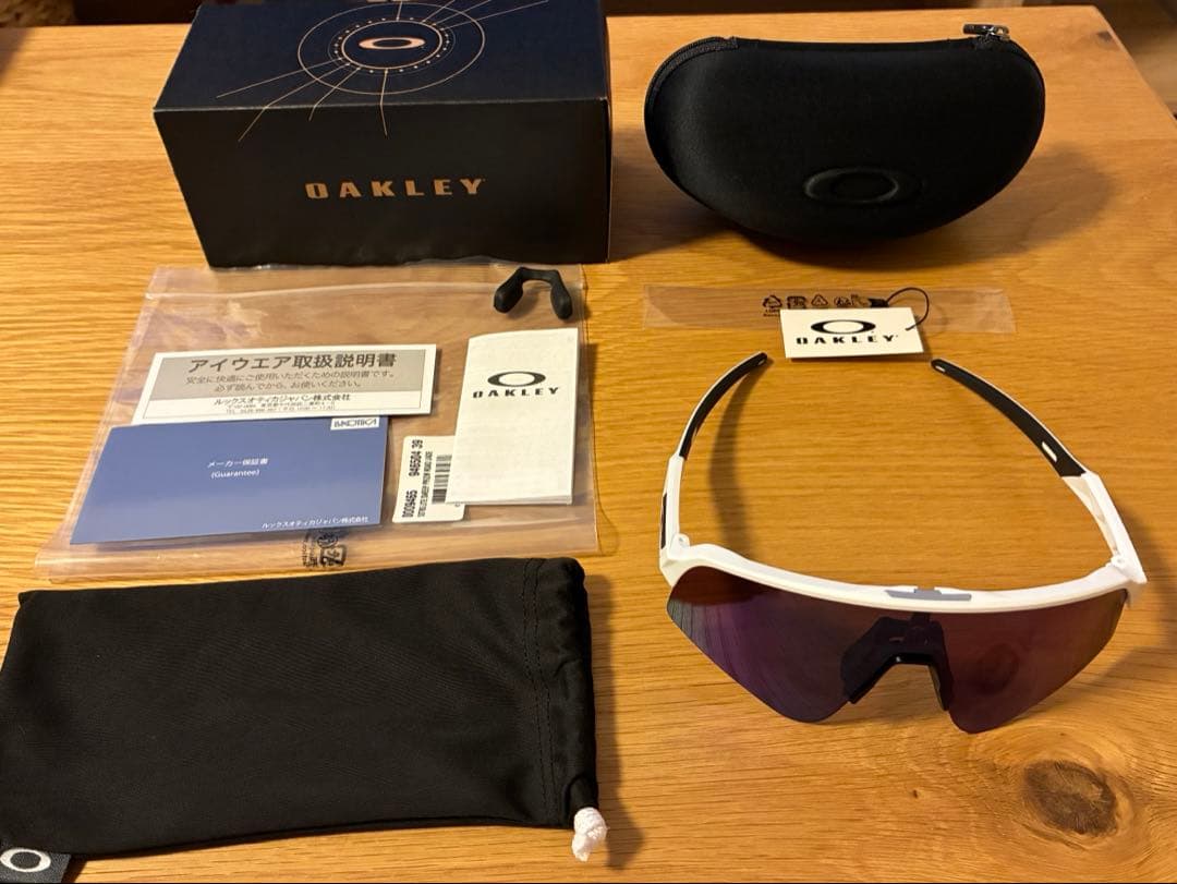 OAKLEY サングラス スートロライトスイープ