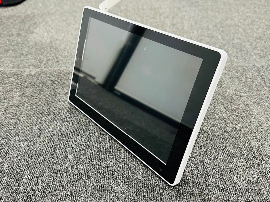 最新ワイヤレス防犯カメラ8台セット500万画素タッチパネル1TB HDD内蔵付き