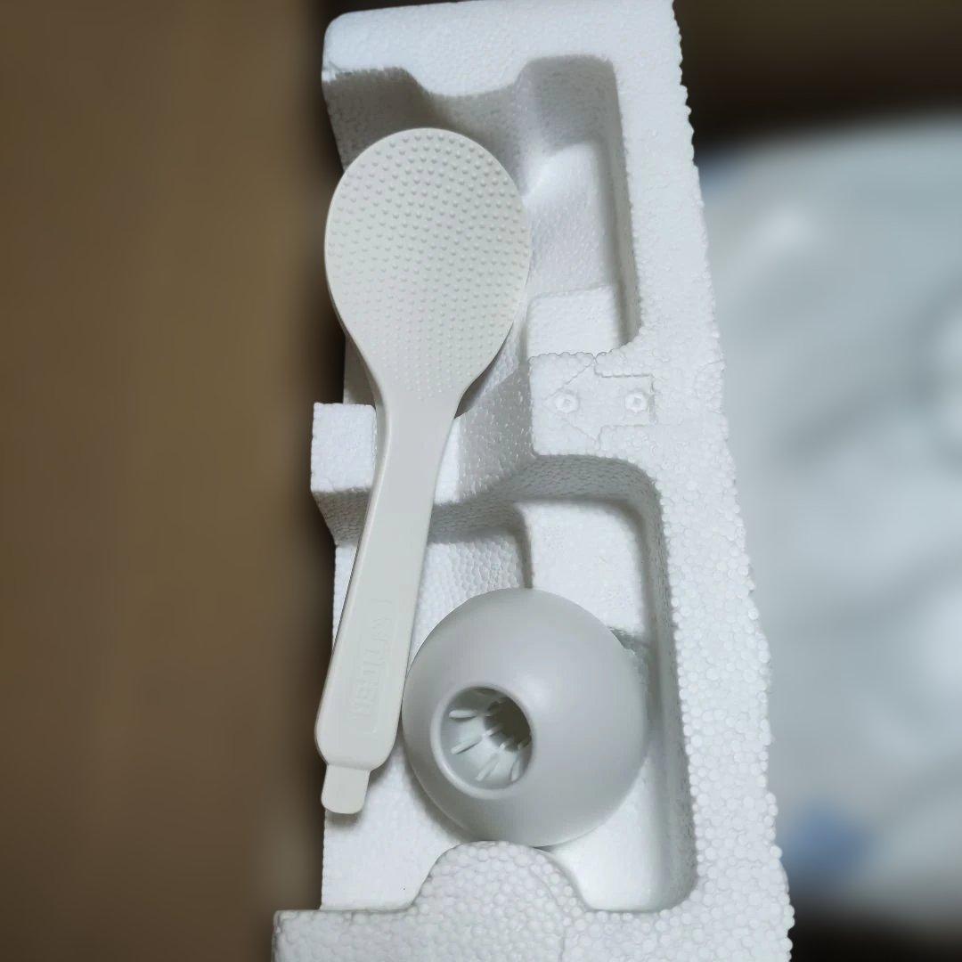 TIGER 炊飯器 JBH-G182 W ホワイト　2023年製　未使用品