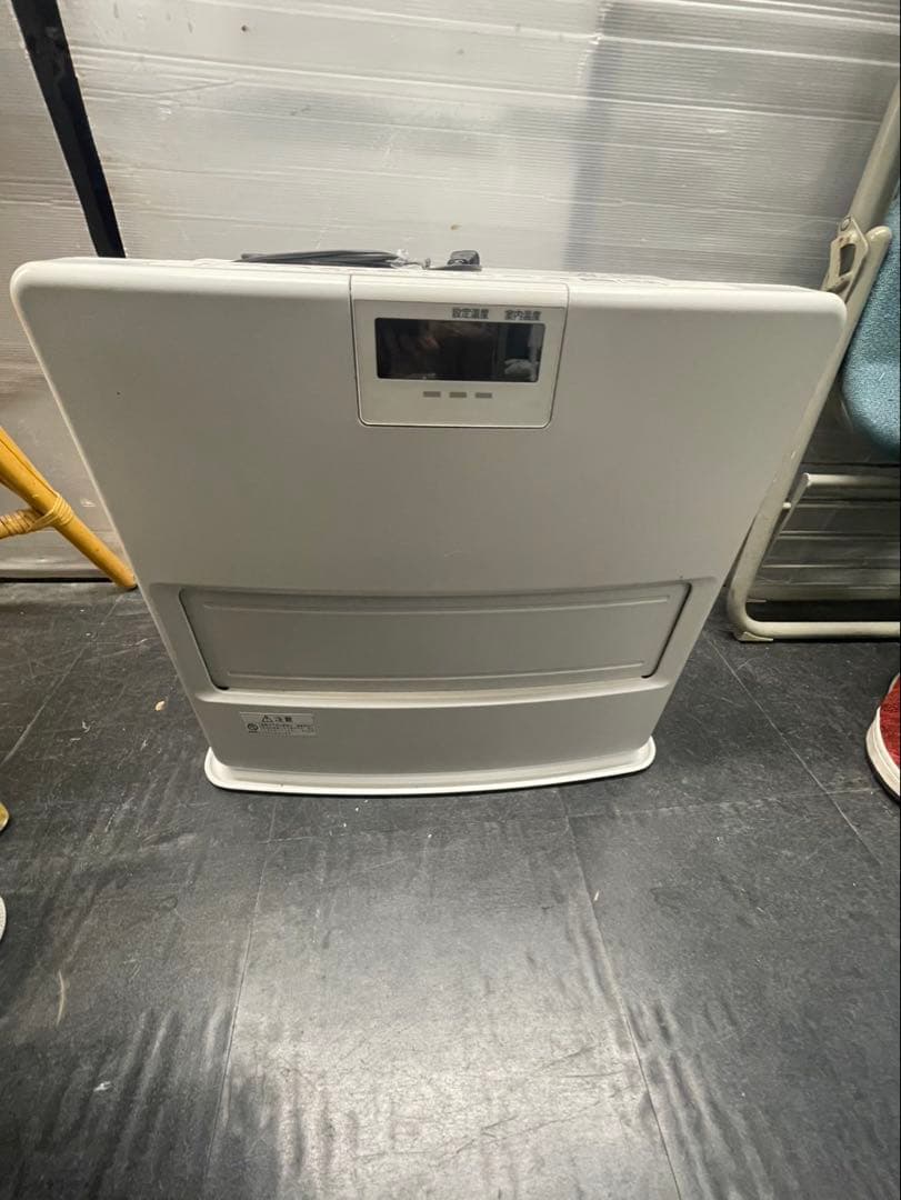 ハイグレードモデル　CORONA 石油ファンヒーター 2019年製