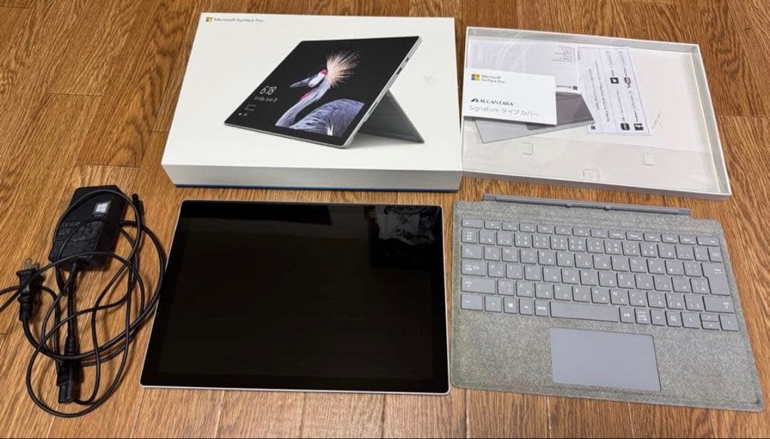 Microsoft Surface Pro 5 タイプカバー付きペン