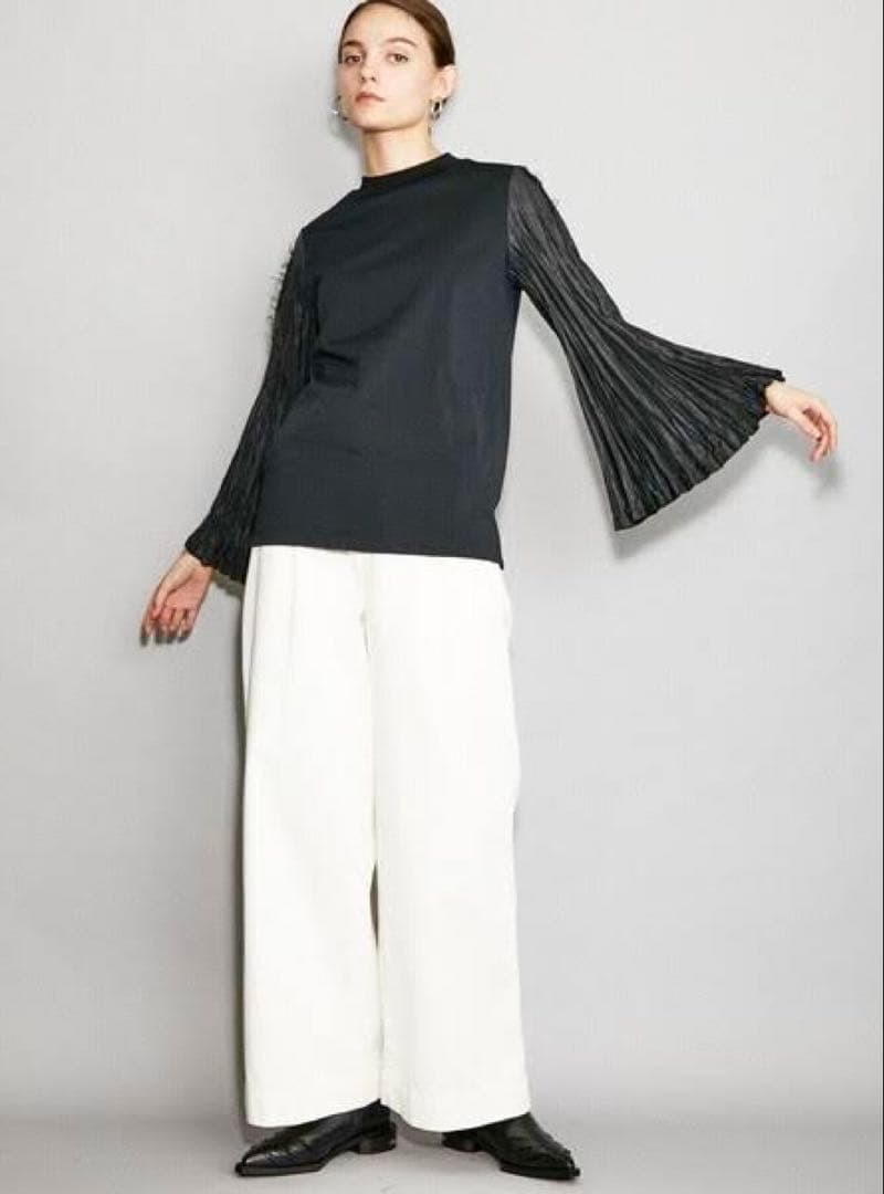 TOGA PULLA プリーツスリーブカットソー