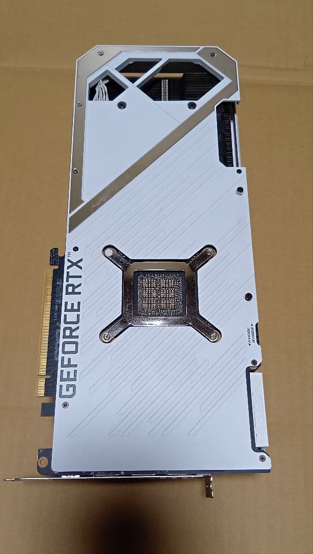 グラフィックボード・グラボ・ビデオカード ROG-STRIX-RTX3090-O24G-WHITE