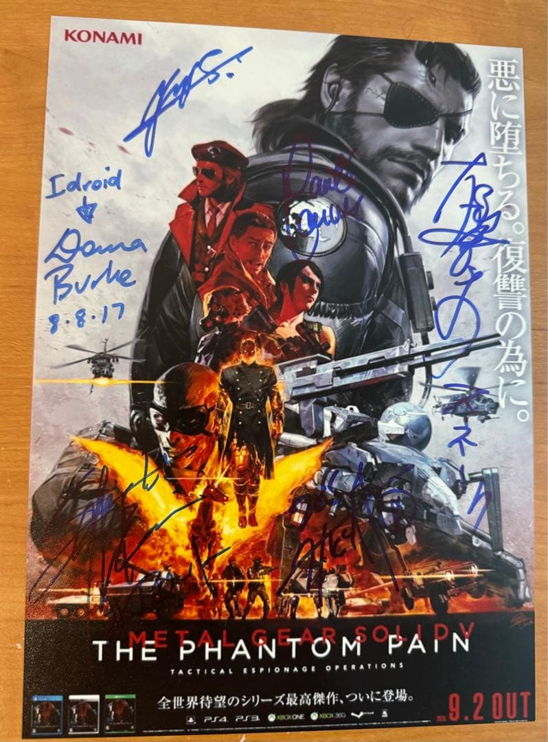 L GEAR SOLID V 小島秀夫監督他　直筆サイン入り写真