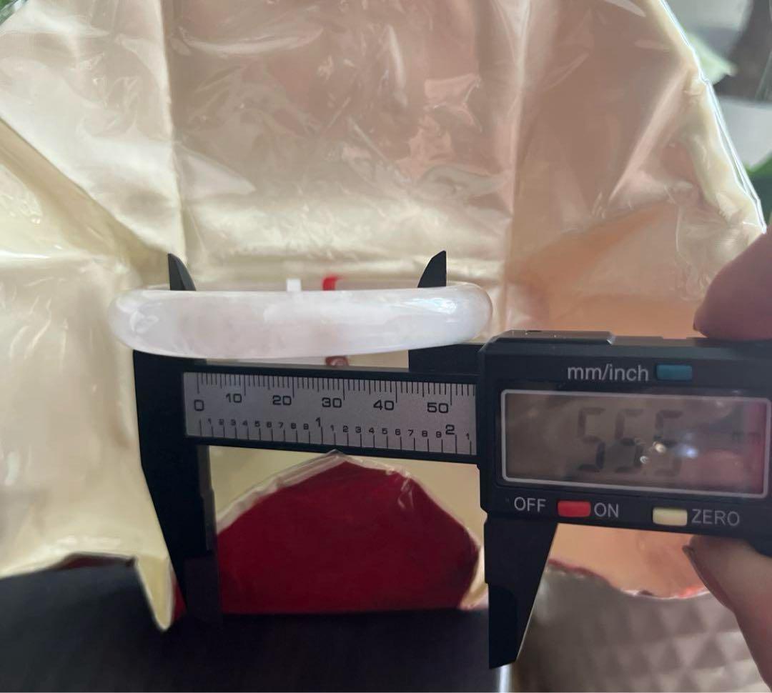 稀少桜色翡翠バングルひすい　ジェイド)バングル