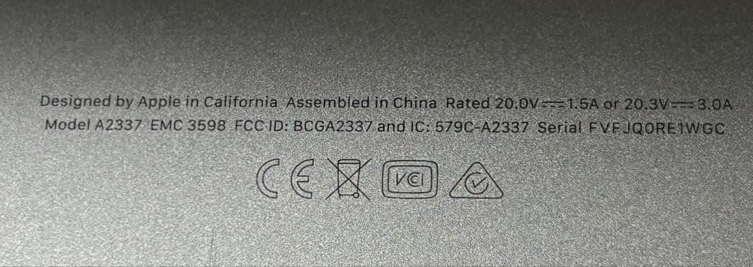 【ジャンク】MacBook Air A2337 16GB / 画面欠損 /DFU