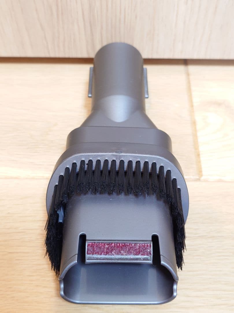 Dyson v8 slim fluffy スティッククリーナー コードレス掃除機