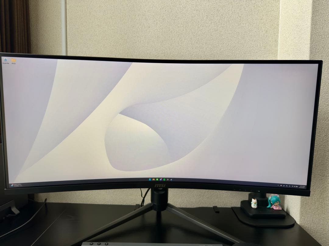 MSI MAG 342CQR E2 34” UWQHD 180Hz 使用期間8日