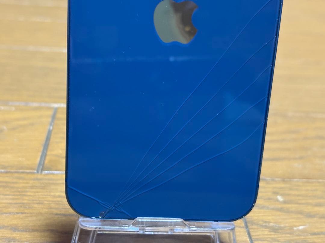 【箱付き】Apple iPhone 13 本体128GB 背面ひび割れ有