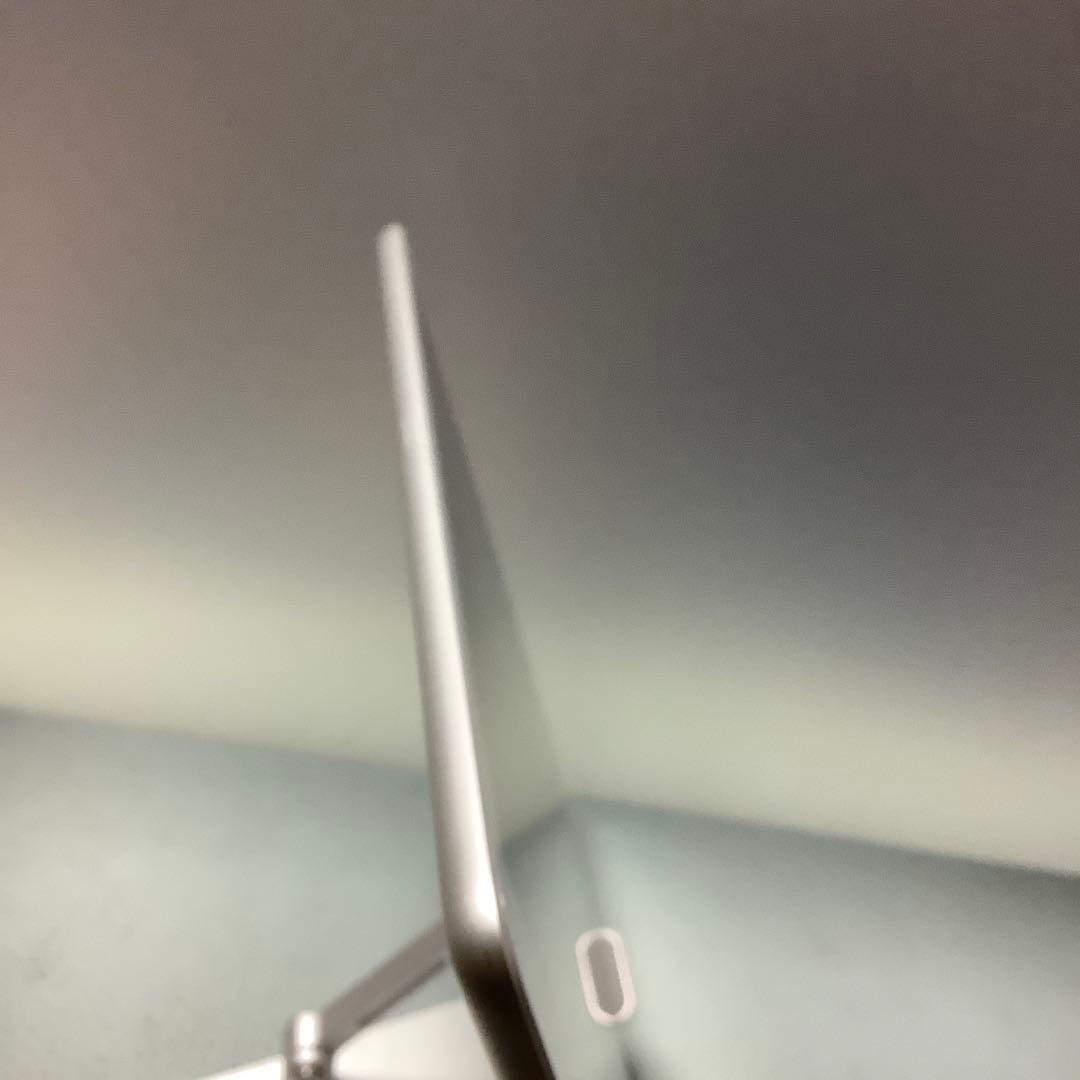 iPad 8世代32G wifi silver 91% 美品