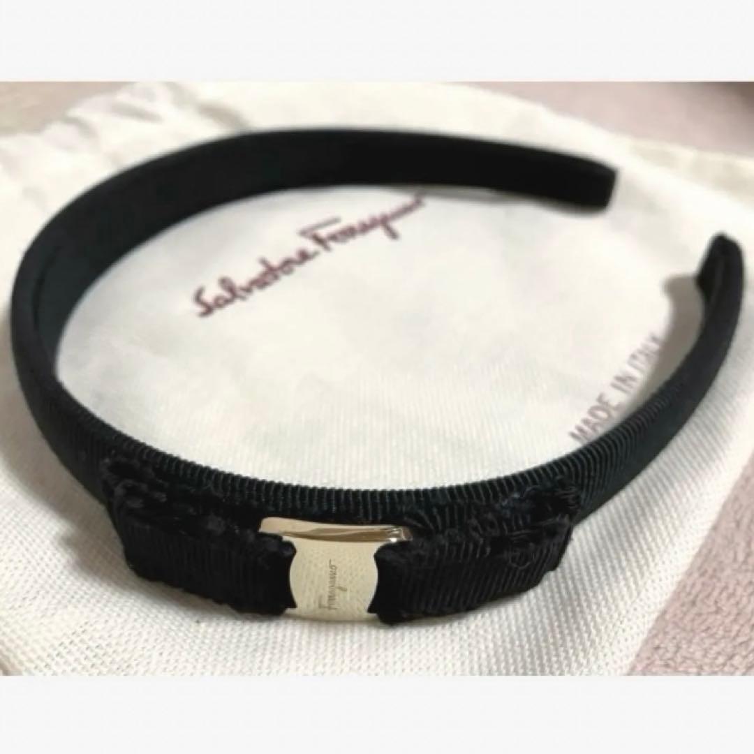 【極美品】Salvatore Ferragamo ヴァラリボンカチューシャ