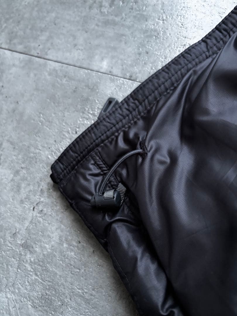 美品　2019年製　パタゴニア　ダウンセーター　ブラック　Mサイズ