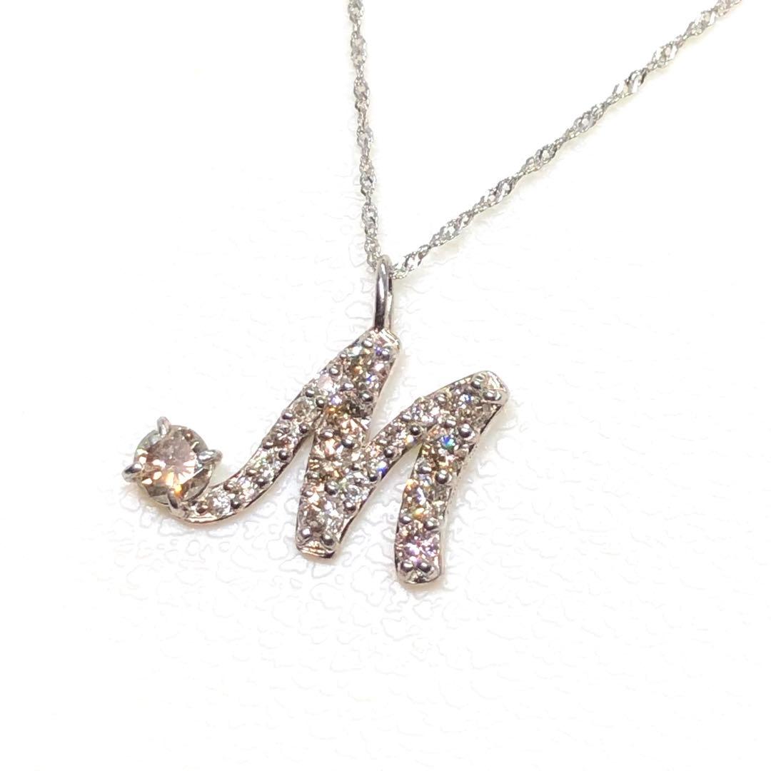 イニシャルM字型ダイヤモンドpt900ネックレストップ