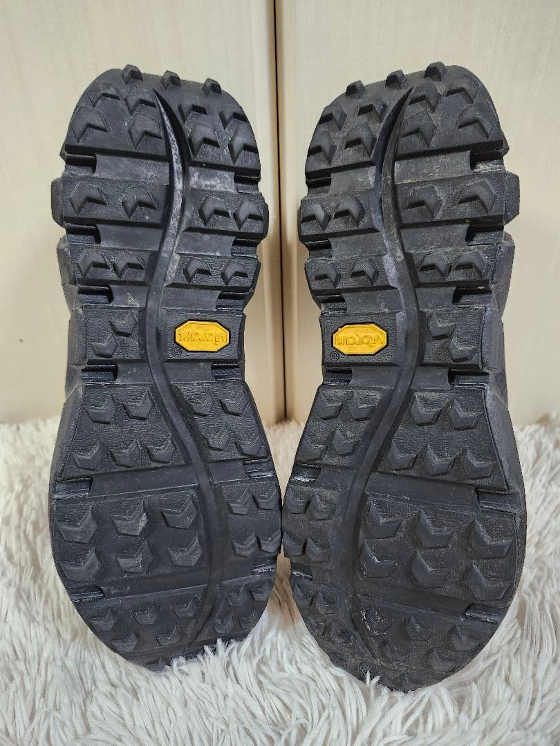 【美品】ZARA×vibram フロントジップレザーシューズ　ブラック