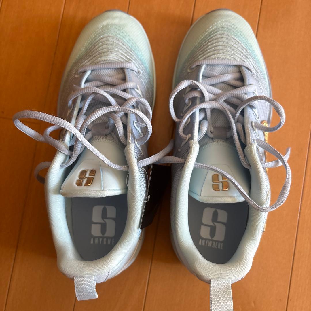 サブリナ3ナイキスニーカー