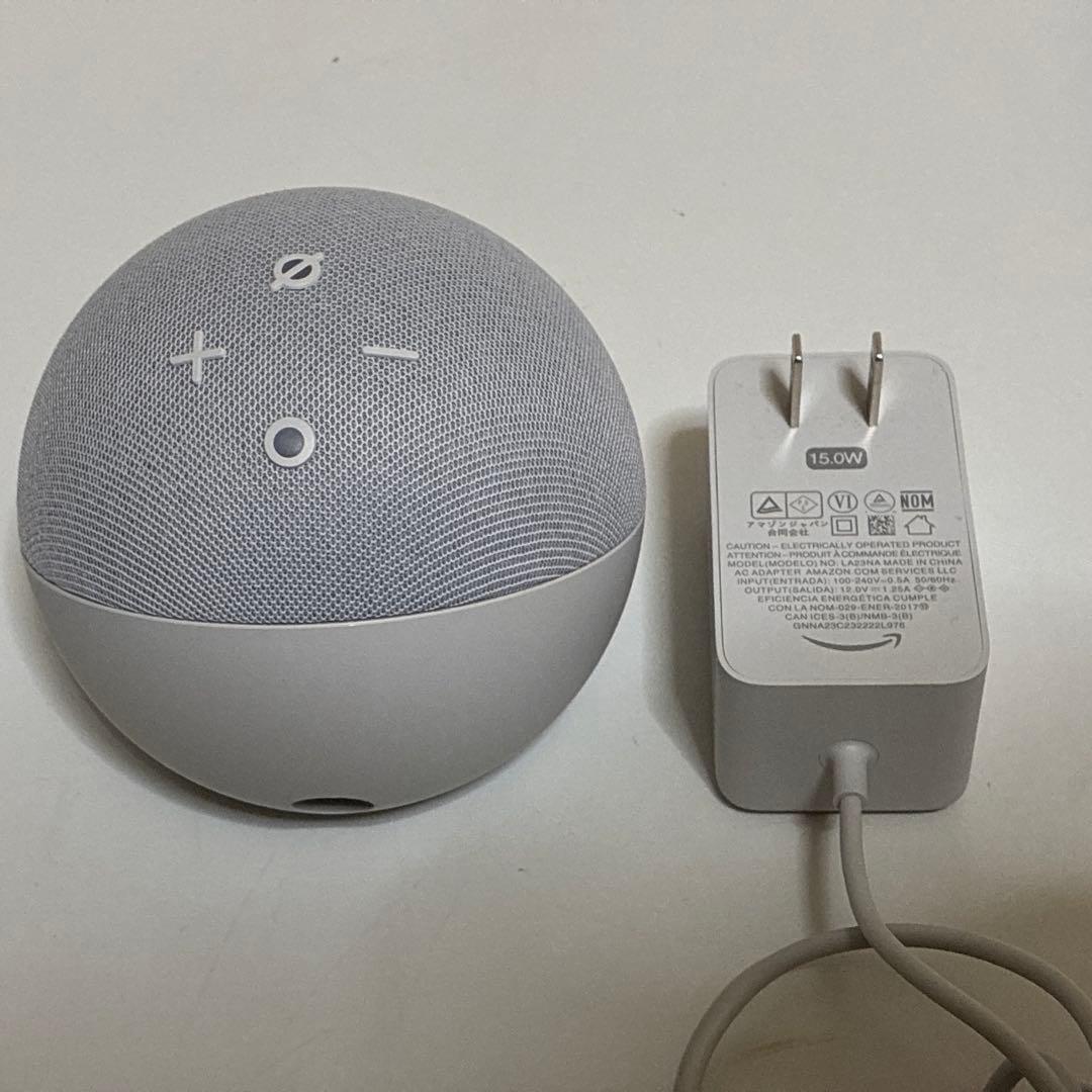2個ペアEcho Dot with clock とEcho dot 第五世代