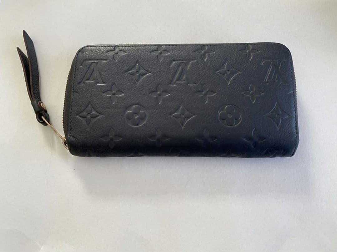 L*K様 LOUIS VUITTON 長財布