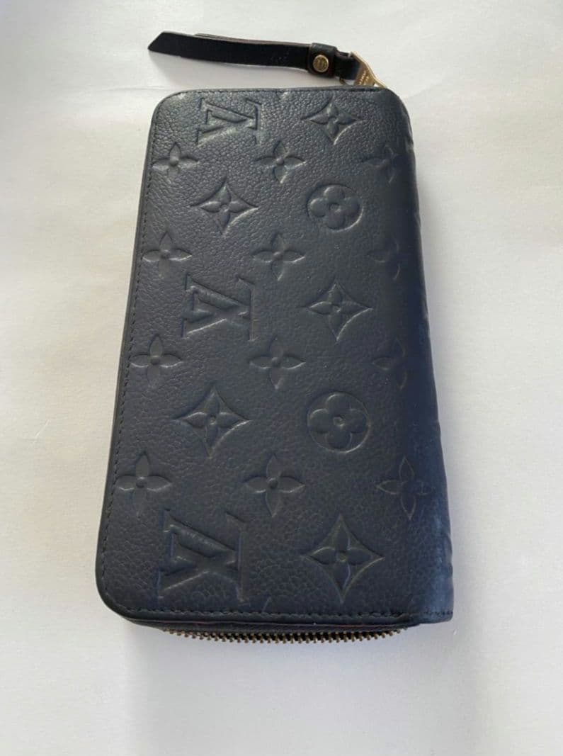 L*K様 LOUIS VUITTON 長財布