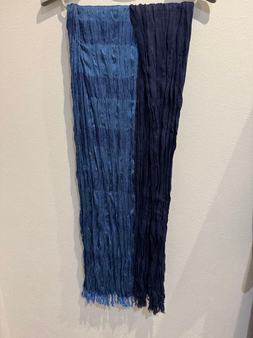 ISSEY MIYAKE MEN ストール　ブルーxネイビー