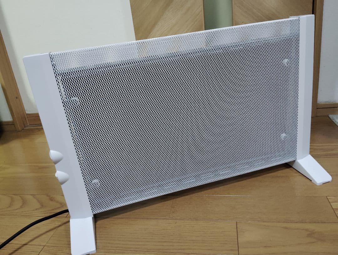 極美品・未使用級 RELICIA 遠赤外線パネルヒーター RLC-NMH1000