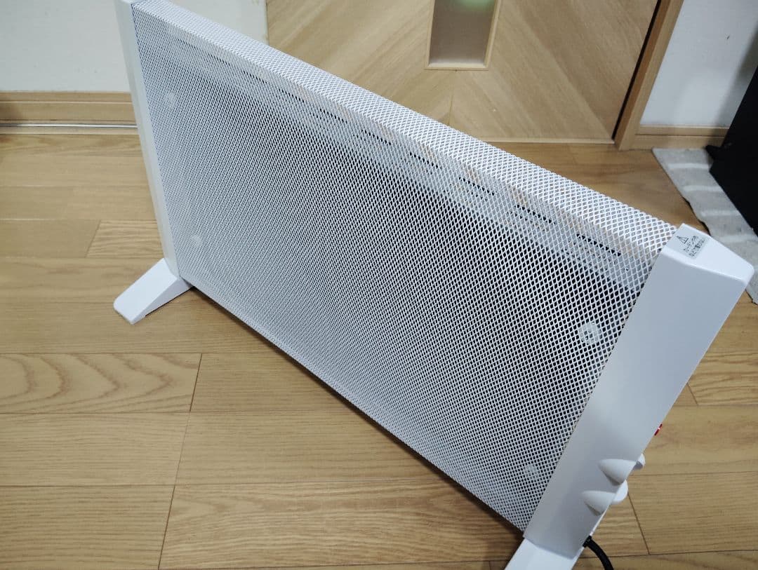 極美品・未使用級 RELICIA 遠赤外線パネルヒーター RLC-NMH1000