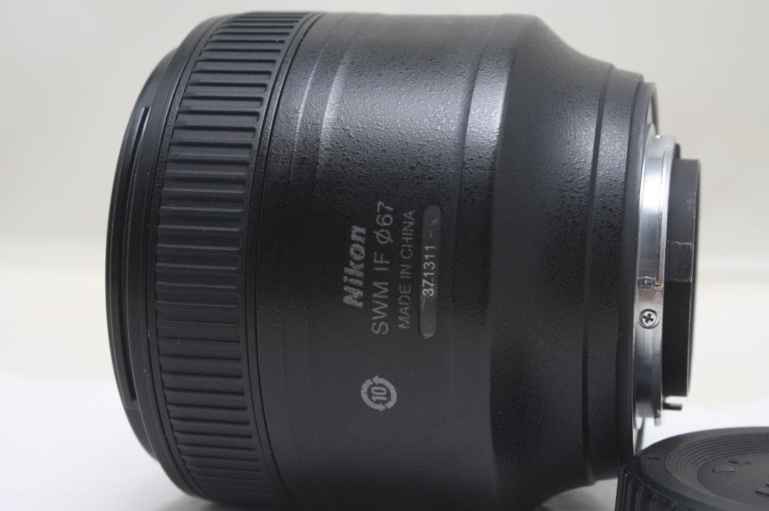 ニコン AF-S 85mm F1.8 G