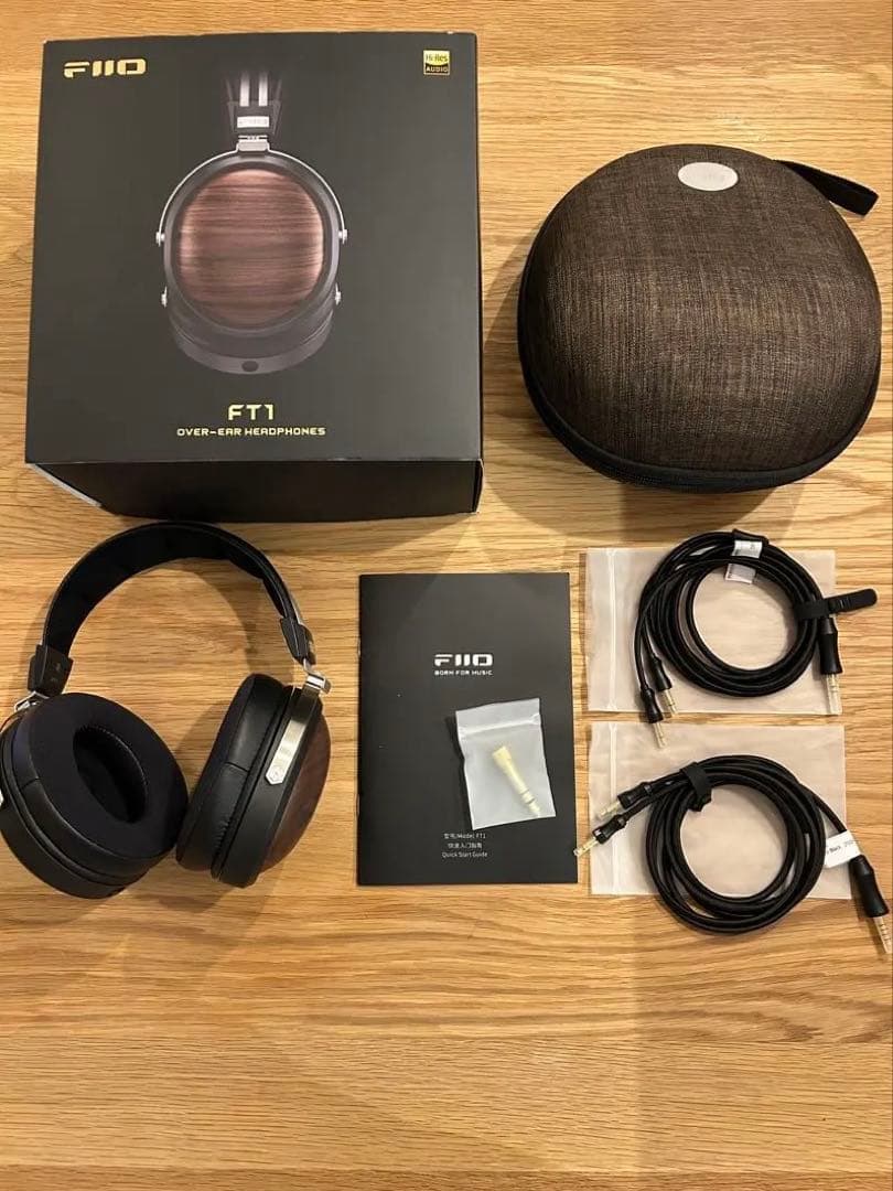ヘッドホン FiiO FT1