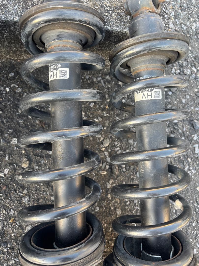 200 クラウンハイブリッド　純正サスGWS204 GRS200