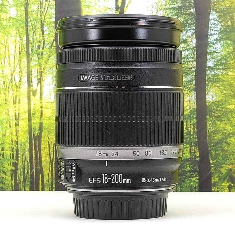 近くから遠くまでこれ1本☆キャノン EF-S 18-200mm ISレンズ☆