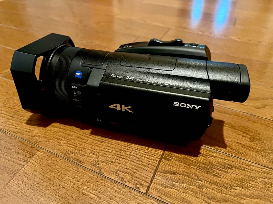 SONY 4K業務用ビデオカメラ　FDR-AX700 本体